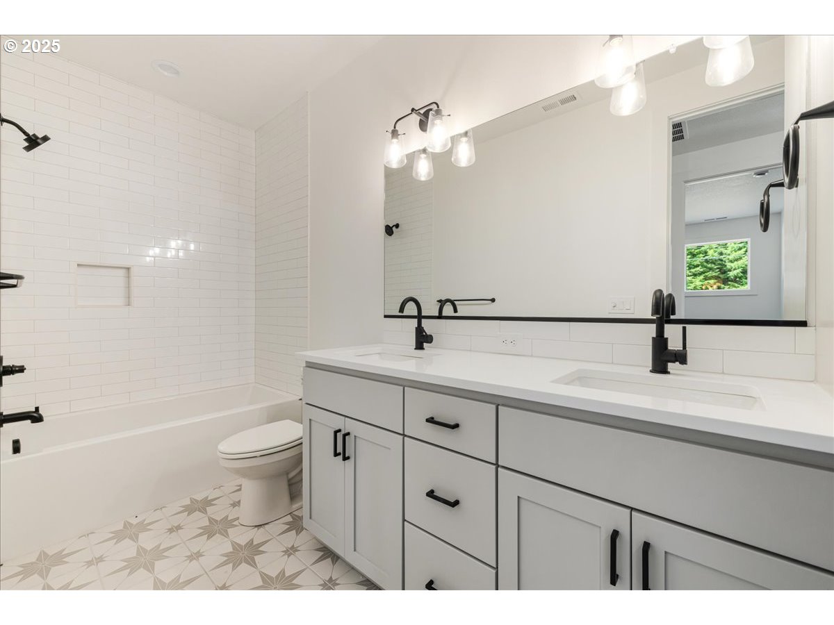 13600 Southeast Fletcher Road Dayton, OR 97114 - Photo 31 of 36