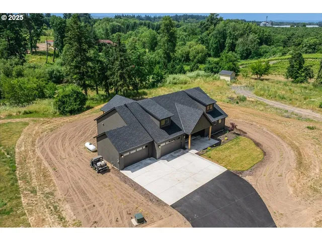 $924,900 | 13600 Southeast Fletcher Road, Dayton, OR 97114