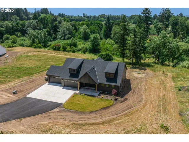 $924,900 | 13600 Southeast Fletcher Road, Dayton, OR 97114