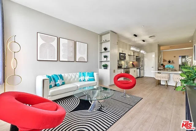 $699,000 | 3810 Wilshire Boulevard, Unit 408, Los Angeles, CA 90010