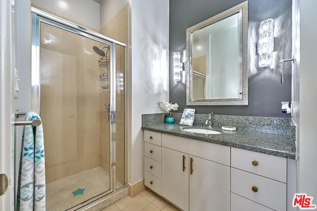 $699,000 | 3810 Wilshire Boulevard, Unit 408, Los Angeles, CA 90010