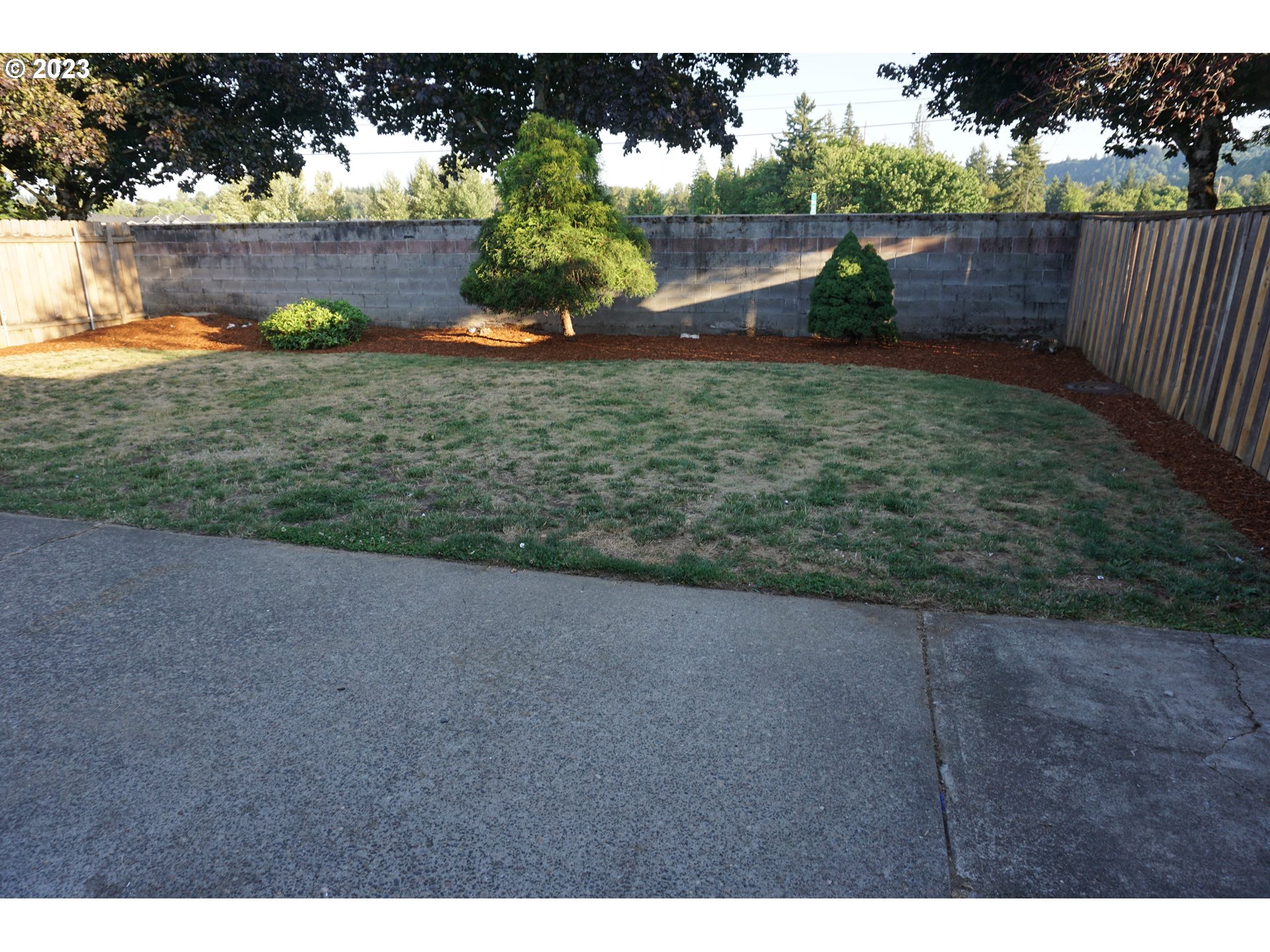 1949 Southeast Palmquist Road Gresham, OR 97080 - Photo 31 of 31 a view of a backyard