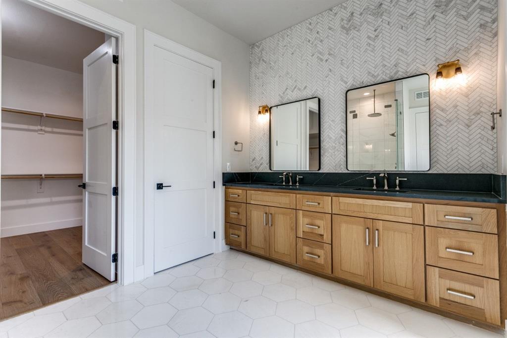 250 East Dallas Road, Unit 121 Grapevine, TX 76051 - Photo 24 of 32 Big closet and linen closet