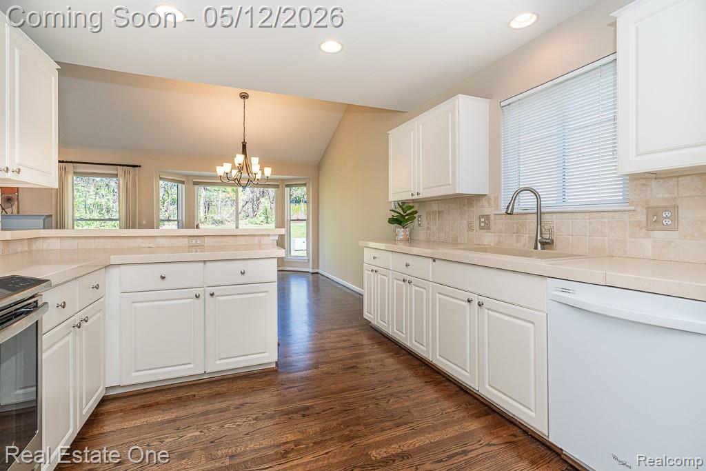 1110 Churchill Circle Rochester, MI 48307 - Photo 18 of 44 Gallery Image 18