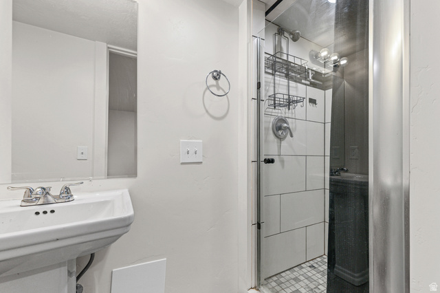 175 North 700 East Springville, UT 84663 - Photo 19 of 32 3/4 Bathroom