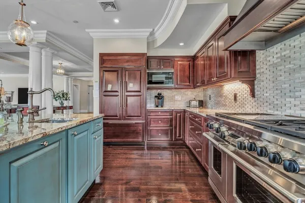 $2,995,000 | 70 Simons Road, Unit E, Mashpee, MA 02649