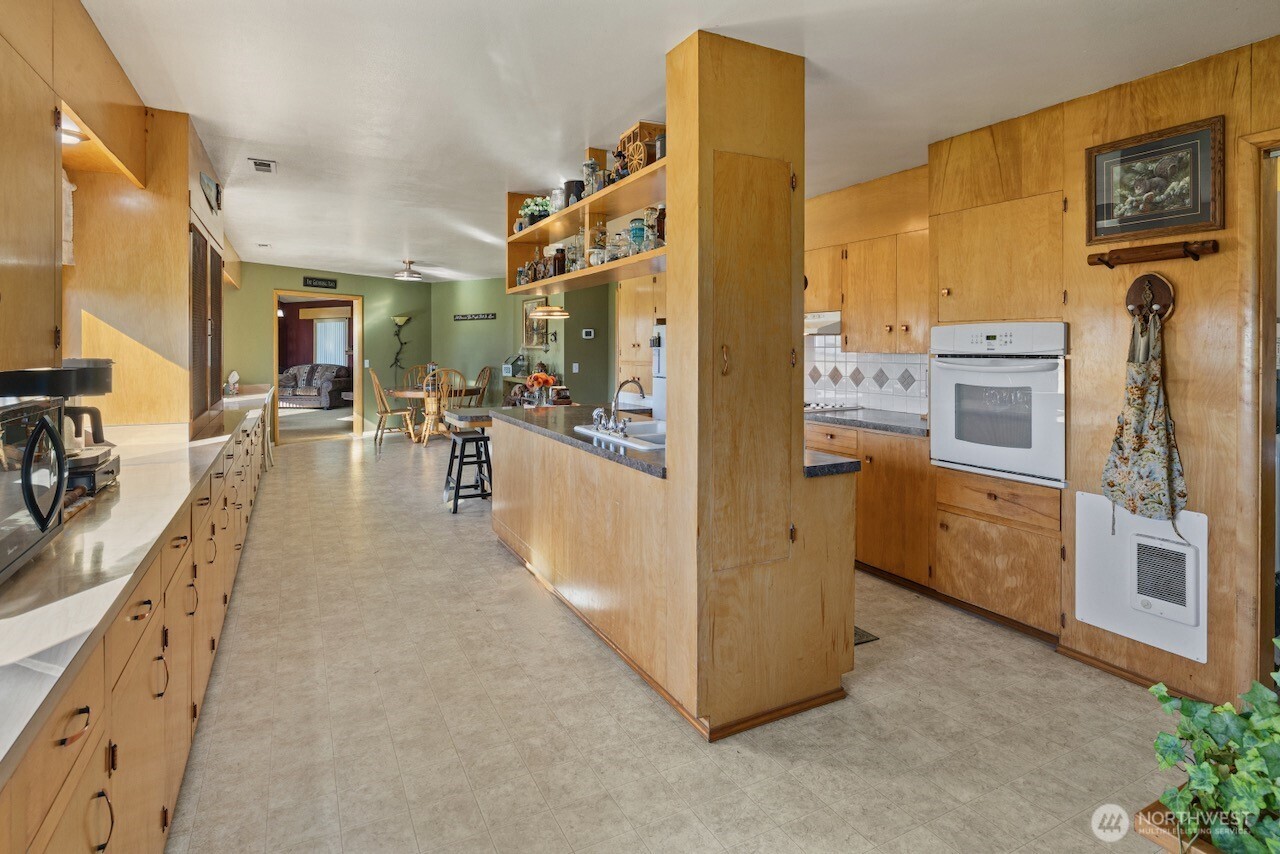 7271 Lyons Road Ellensburg, WA 98926 - Photo 11 of 40 Gallery Image 11