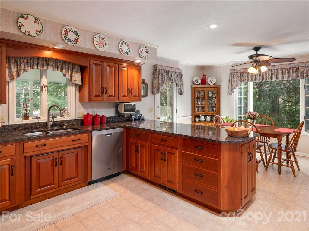 15 Legendary Road Hendersonville, NC 28739 - Photo 18 of 37 Gallery Image 18