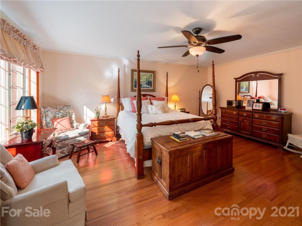 15 Legendary Road Hendersonville, NC 28739 - Photo 26 of 37 Gallery Image 26