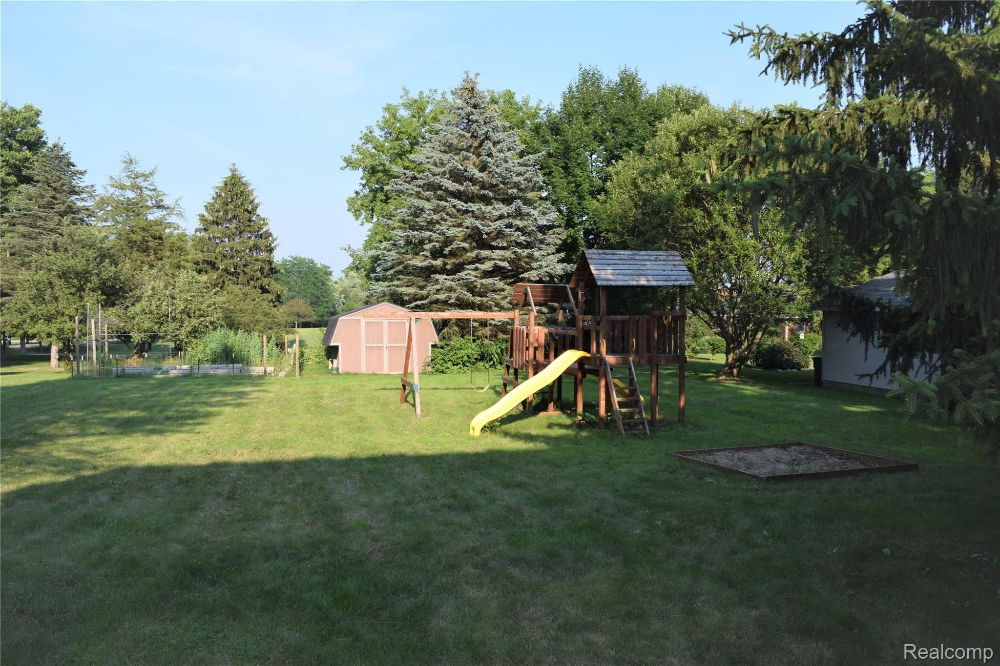 3696 North Dancer Road Dexter, MI 48130 - Photo 23 of 25 23.jpg