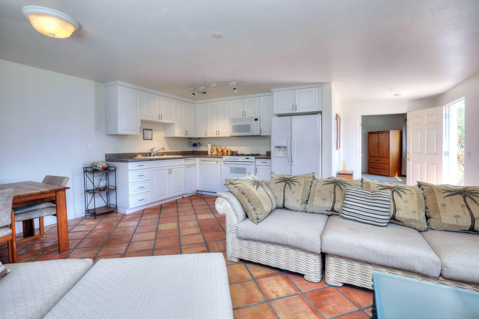 2690 Gibraltar Road Santa Barbara, CA 93105 - Photo 19 of 28 Lower Room