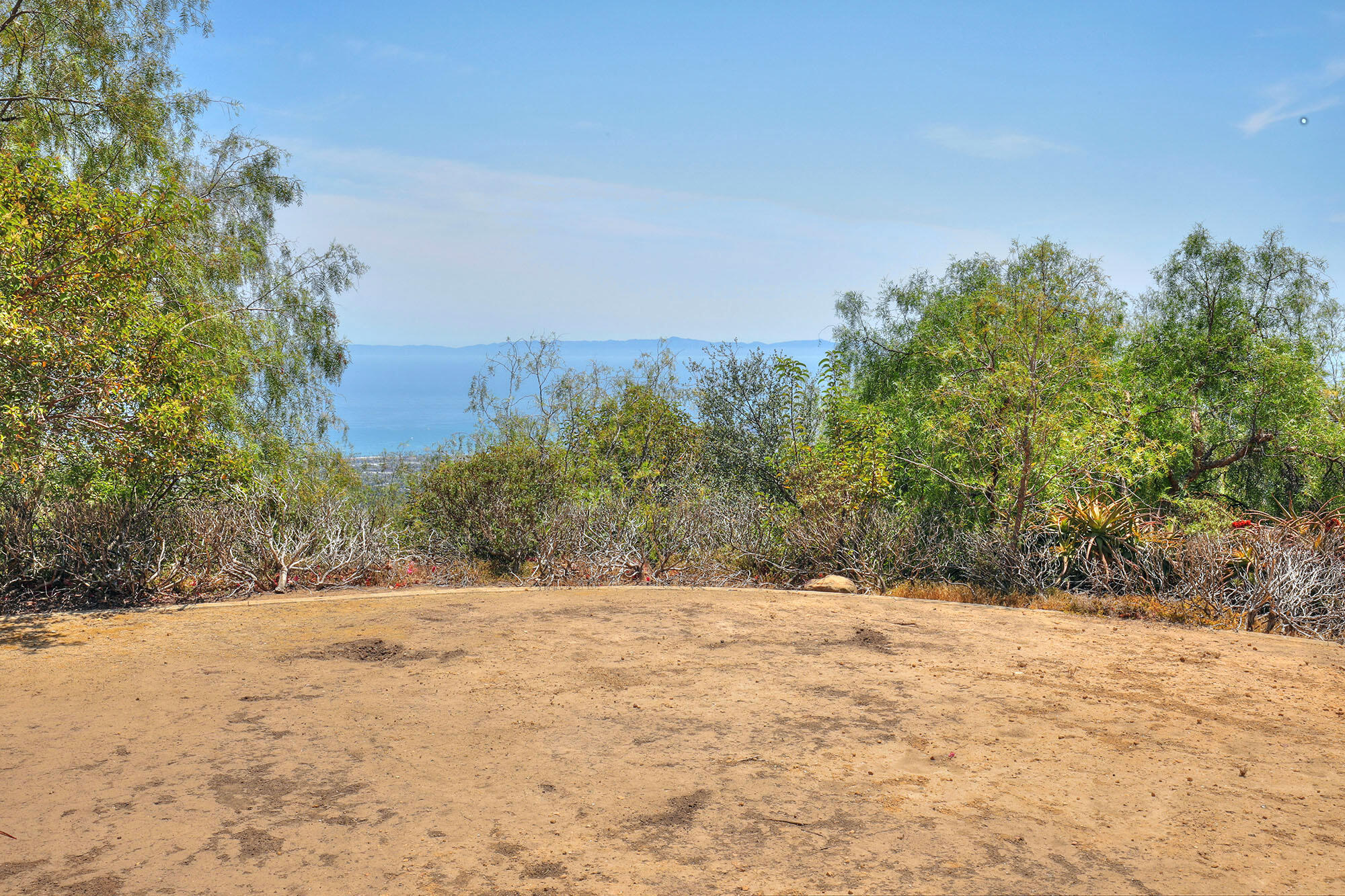 2690 Gibraltar Road Santa Barbara, CA 93105 - Photo 23 of 28 Upper Level Area