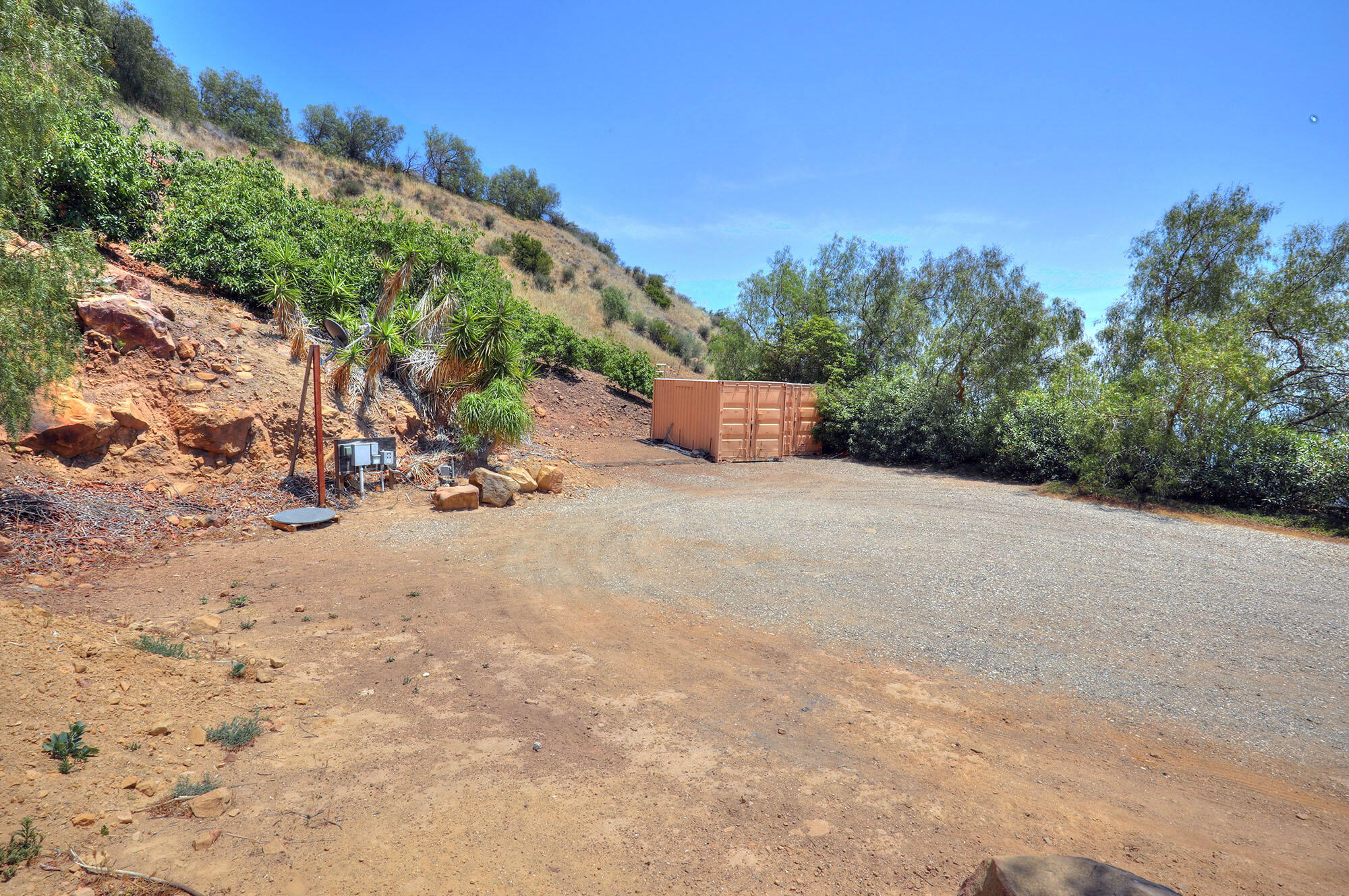 2690 Gibraltar Road Santa Barbara, CA 93105 - Photo 24 of 28 Upper Level Area