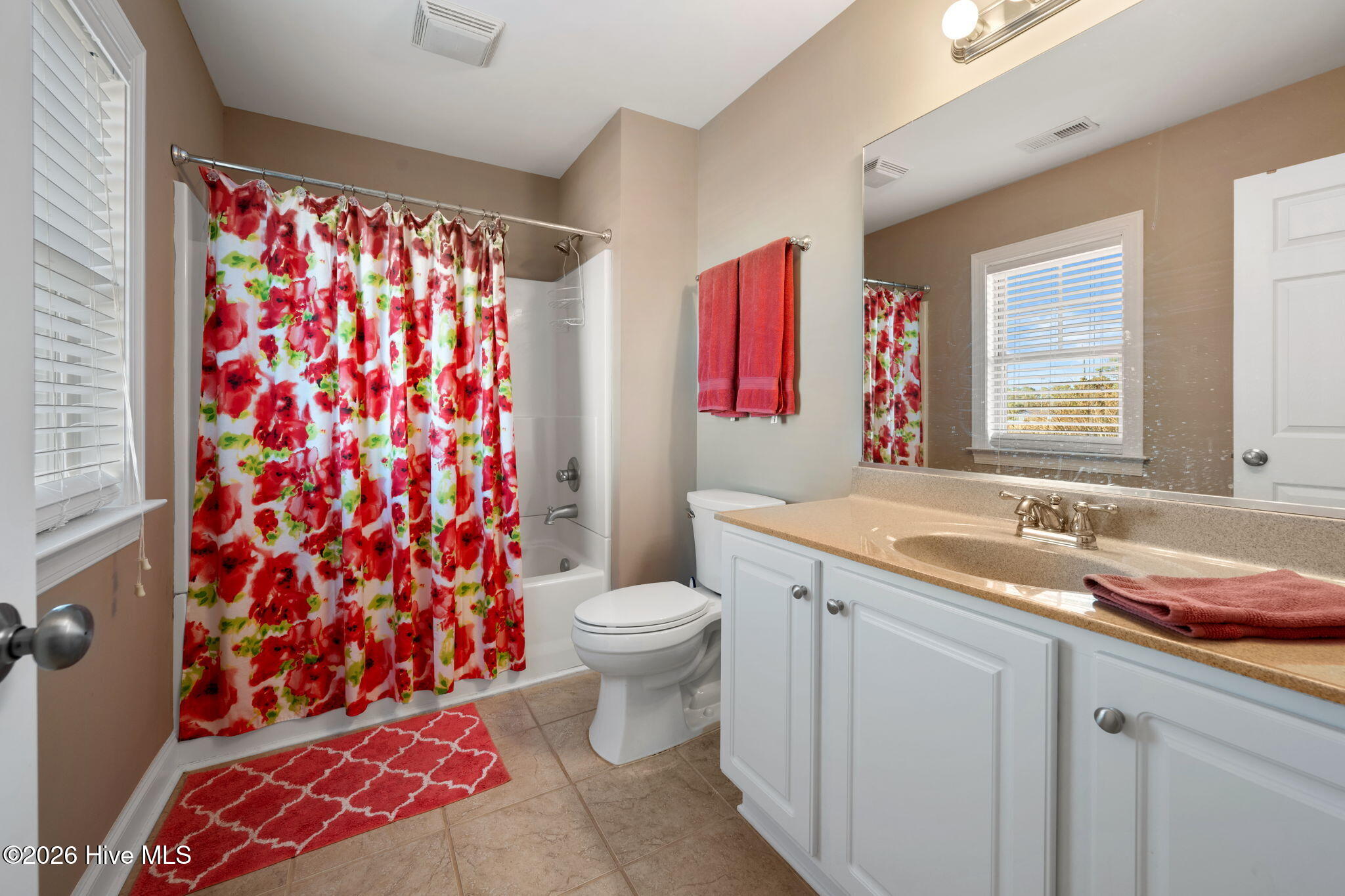 4197 Cambridge Cove Road, Unit 2 Southport, NC 28461 - Photo 29 of 60 Upstairs Bedroom Ensuite