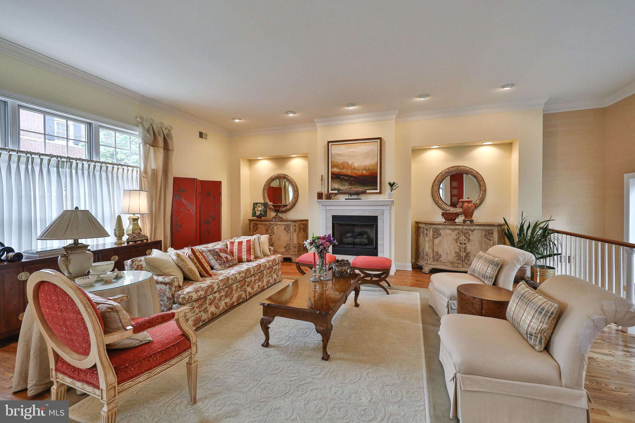 701 Pine Street Philadelphia, PA 19106 - Photo 13 of 32 This is a Home for Entertaining 100 Friends