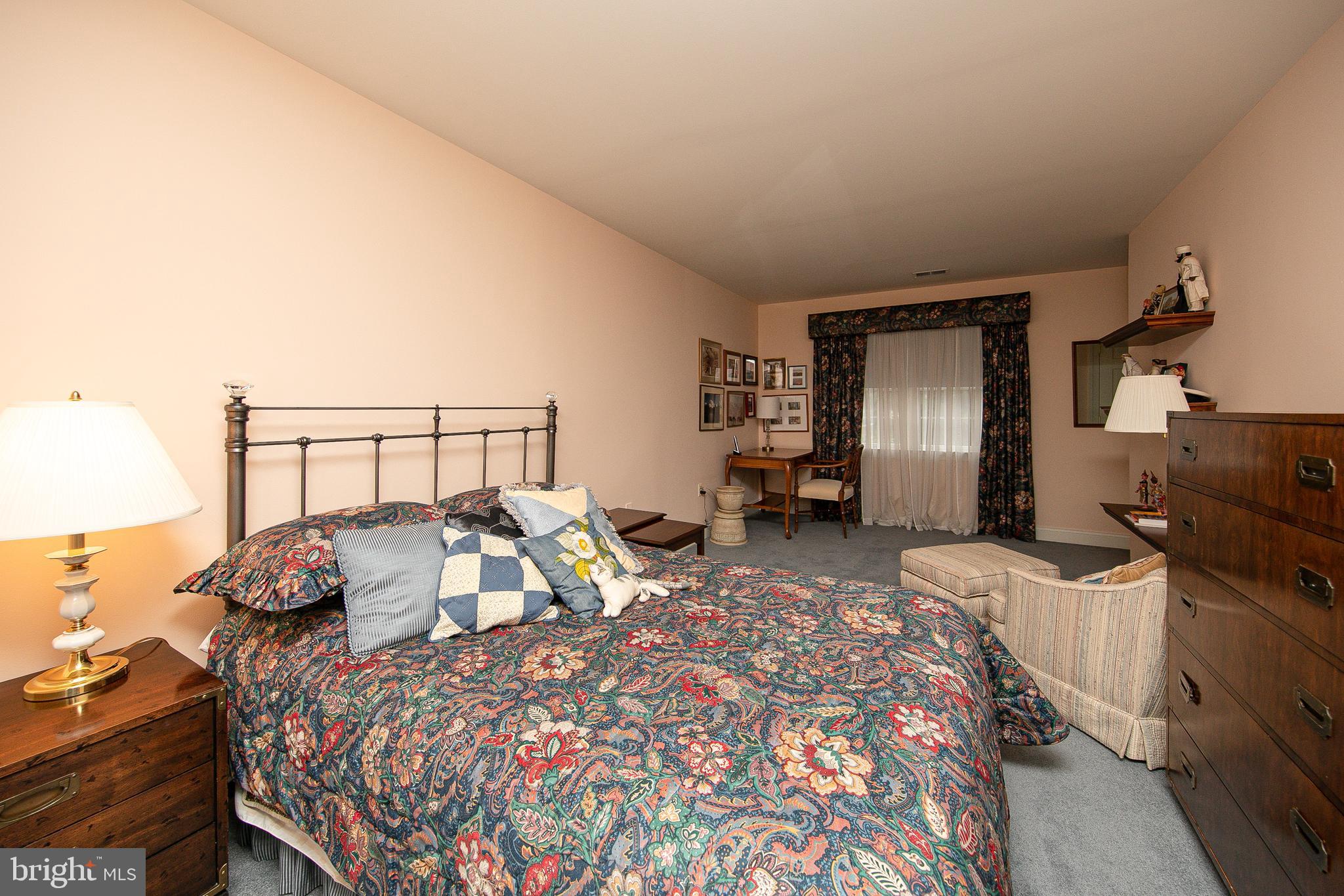 701 Pine Street Philadelphia, PA 19106 - Photo 27 of 32 Spacious and Comfortable