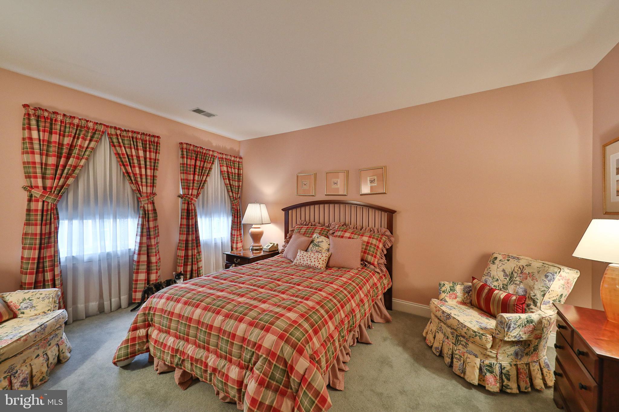 701 Pine Street Philadelphia, PA 19106 - Photo 29 of 32 Guest Bedroom #2, Spacious and Welcoming