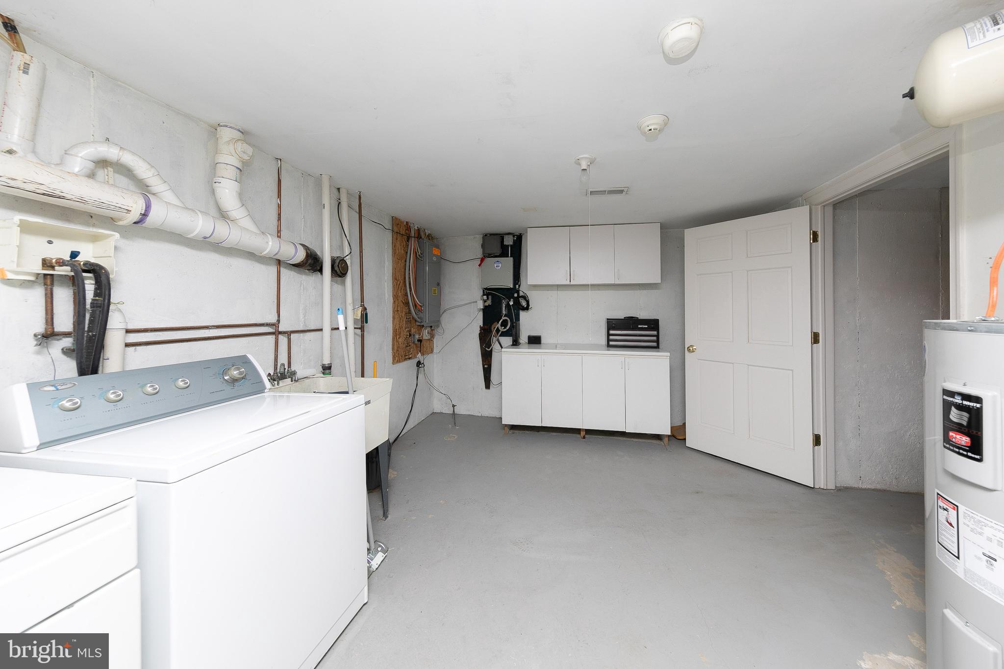 701 Pine Street Philadelphia, PA 19106 - Photo 30 of 32 1,000 sq. ft. Basement with Laundry