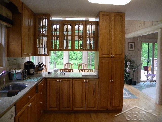 5098 North River Road Freeland, MI 48623 - Photo 13 of 28 31310082-12.JPG