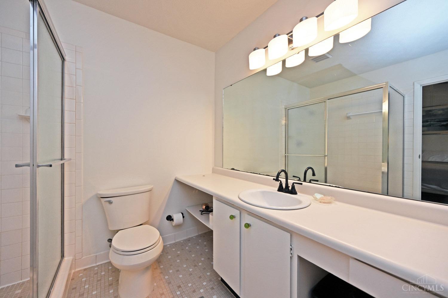 7288 East Galbraith Road, Unit 28 Cincinnati, OH 45243 - Photo 12 of 23 Gallery Image 12