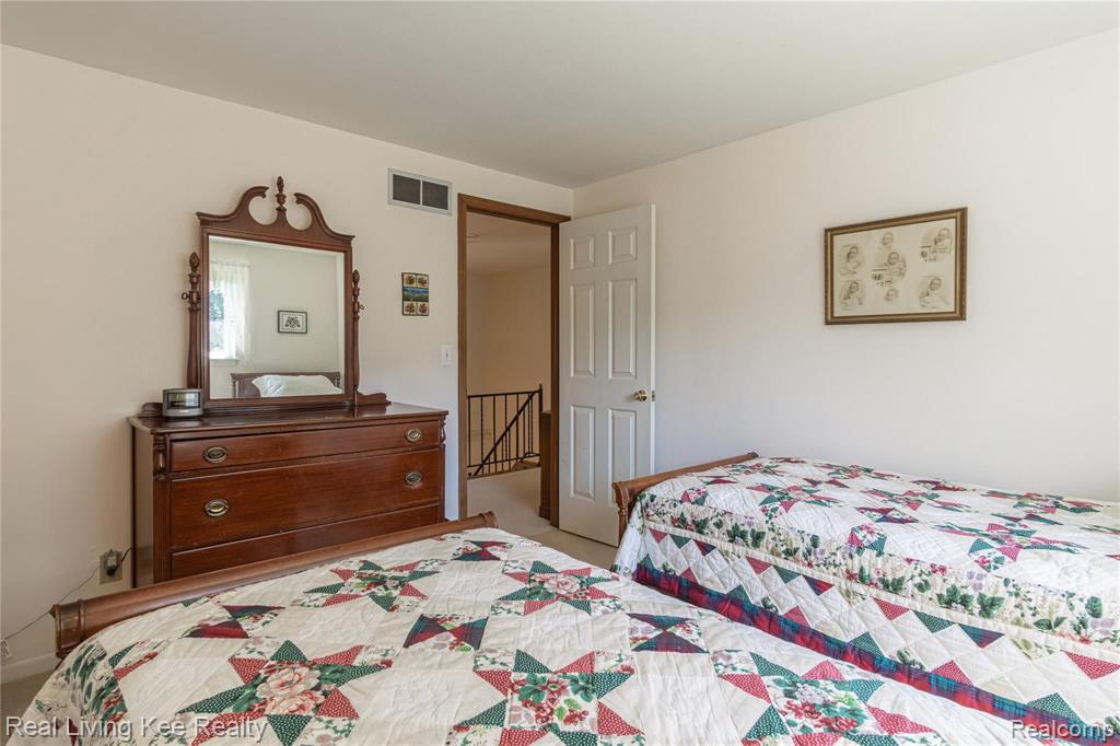 2155 Wayward Drive Rochester Hills, MI 48309 - Photo 28 of 38
