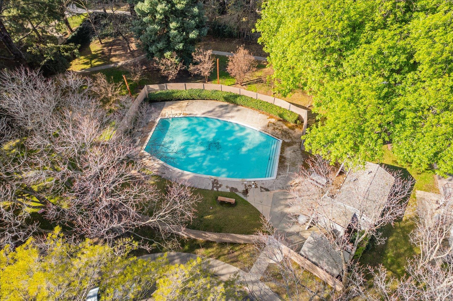 130 Del Rio Circle, Unit 2 Vacaville, CA 95687 - Photo 30 of 33 a view of a backyard