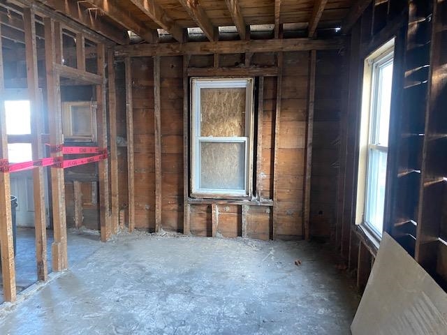 505 Goebel Street Berlin, NH 03570 - Photo 7 of 12