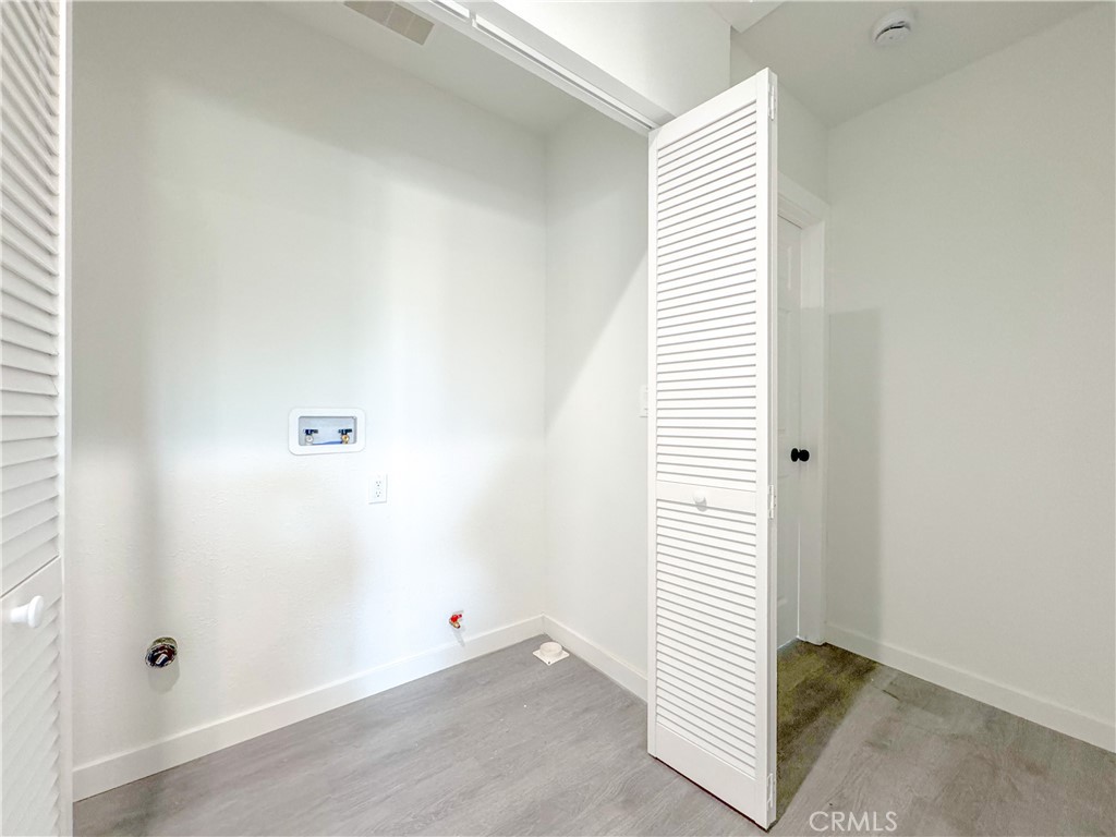 620 South Chester Avenue Compton, CA 90221 - Photo 19 of 27