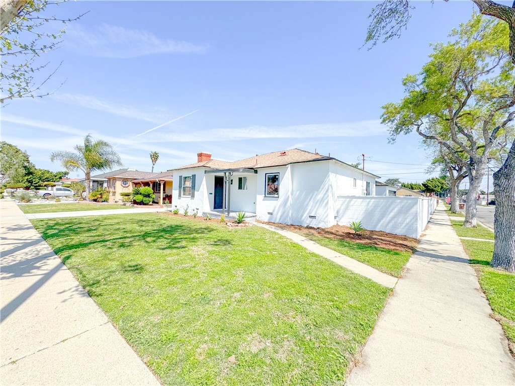 620 South Chester Avenue Compton, CA 90221 - Photo 2 of 27