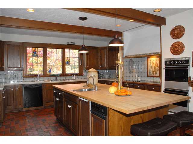 2515 Tremont Road Columbus, OH 43221 - Photo 4 of 25