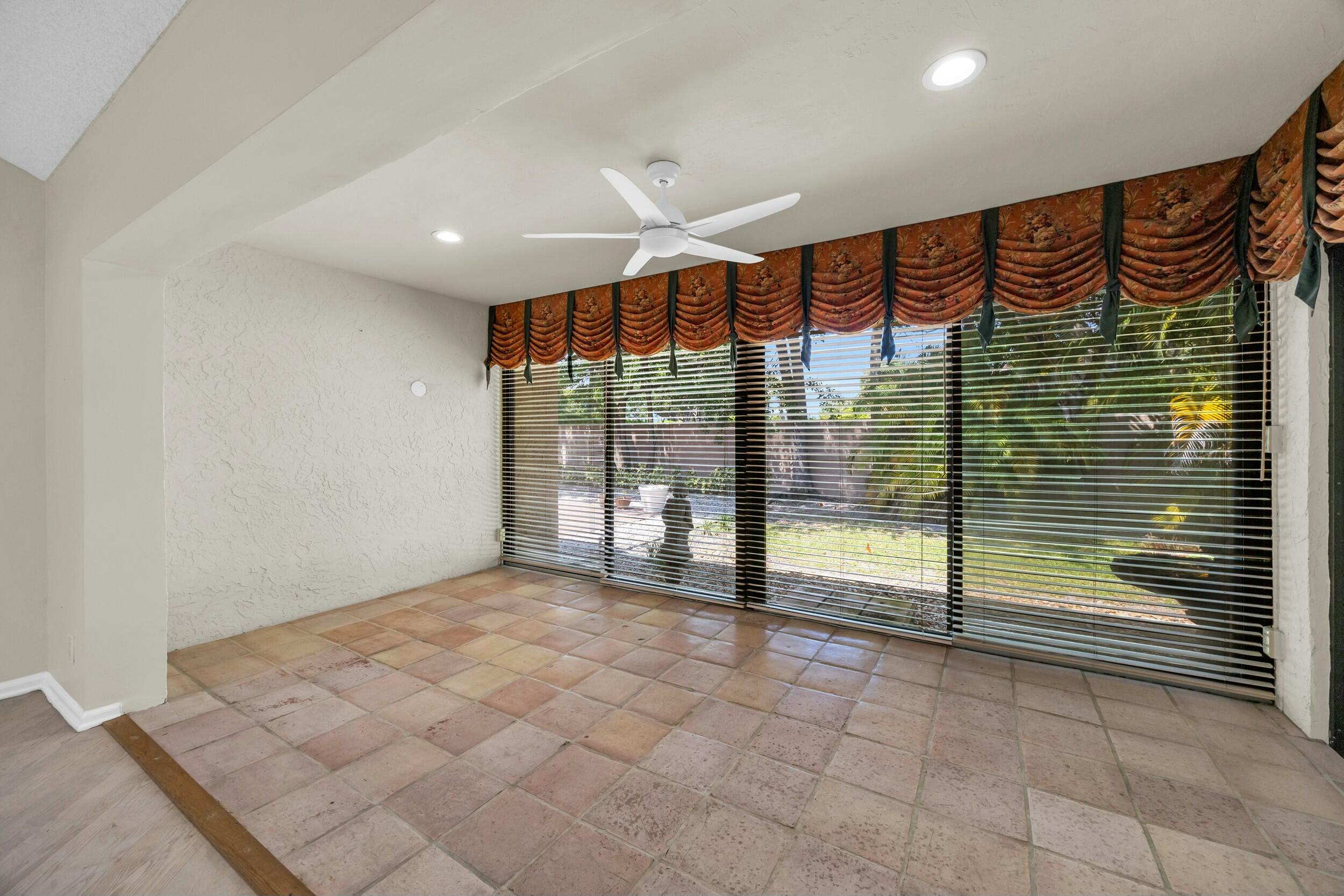 11206 Applegate Circle Boynton Beach, FL 33437 - Photo 11 of 34 tempImageMT6bST