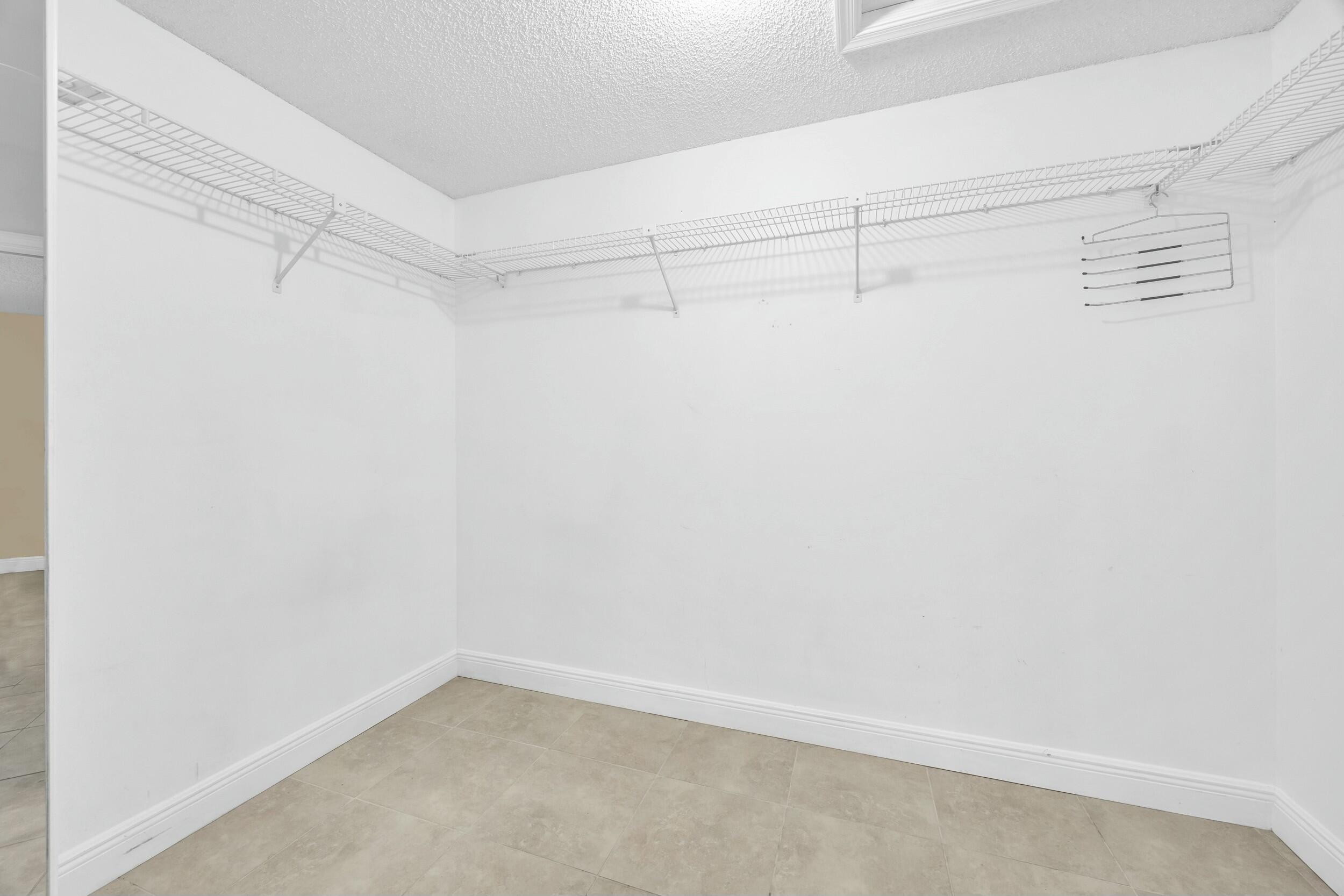 11206 Applegate Circle Boynton Beach, FL 33437 - Photo 19 of 34 tempImageoaQn9r