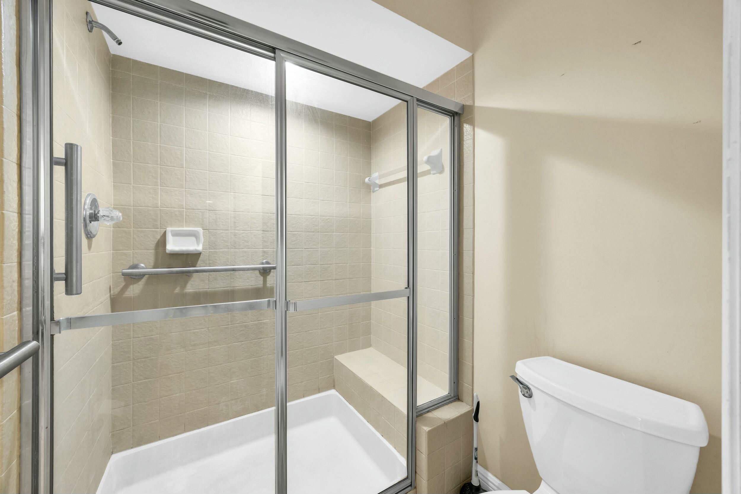 11206 Applegate Circle Boynton Beach, FL 33437 - Photo 22 of 34 tempImageeBsKUj