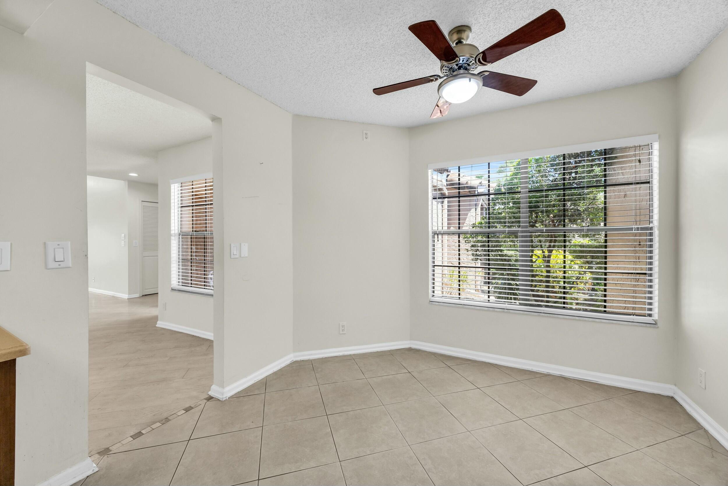 11206 Applegate Circle Boynton Beach, FL 33437 - Photo 29 of 34 tempImagek7lWcV