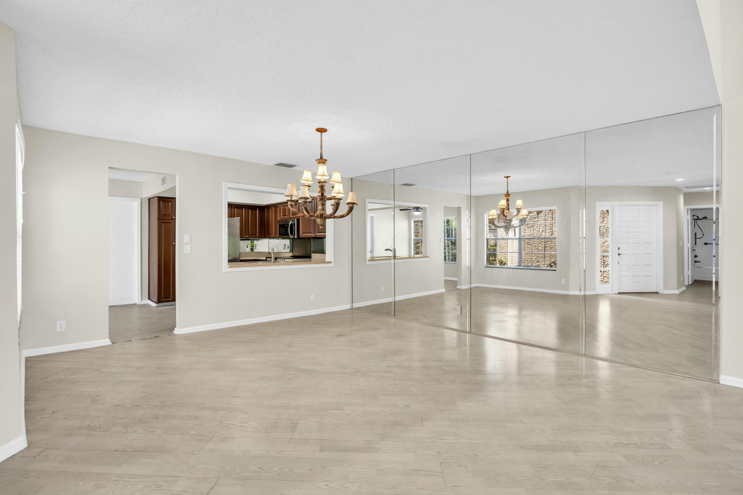 11206 Applegate Circle Boynton Beach, FL 33437 - Photo 4 of 34 tempImagedszmMh