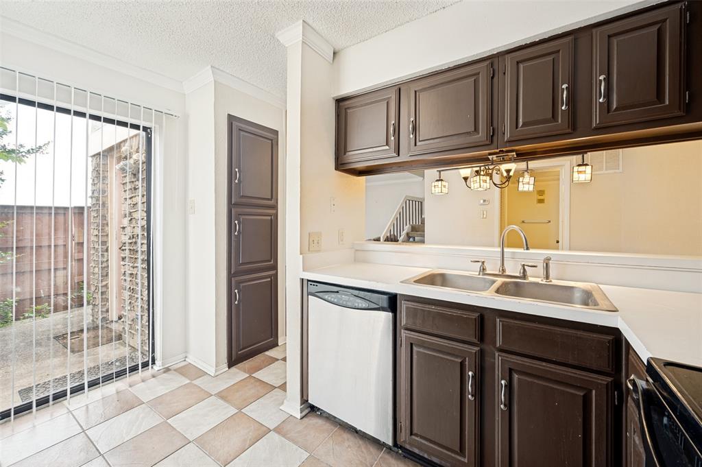 4264 Madera Road, Unit 2 Irving, TX 75038 - Photo 11 of 25