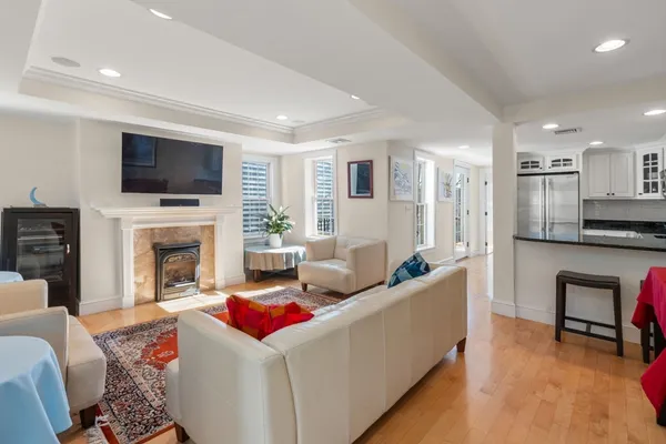 $849,000 | 13 Lexington Street, Unit 3, Boston, MA 02129