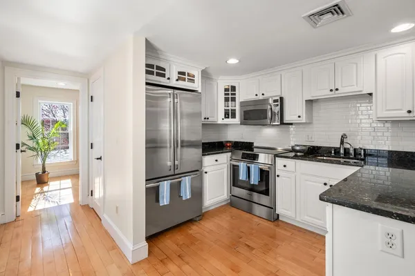 $849,000 | 13 Lexington Street, Unit 3, Boston, MA 02129