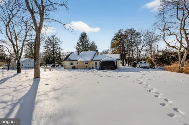 $395,000 | 298 South Tuckahoe Road, Williamstown, NJ 08094