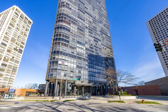 $110,000 | 5415 North Sheridan Road, Unit 2203, Chicago, IL 60640