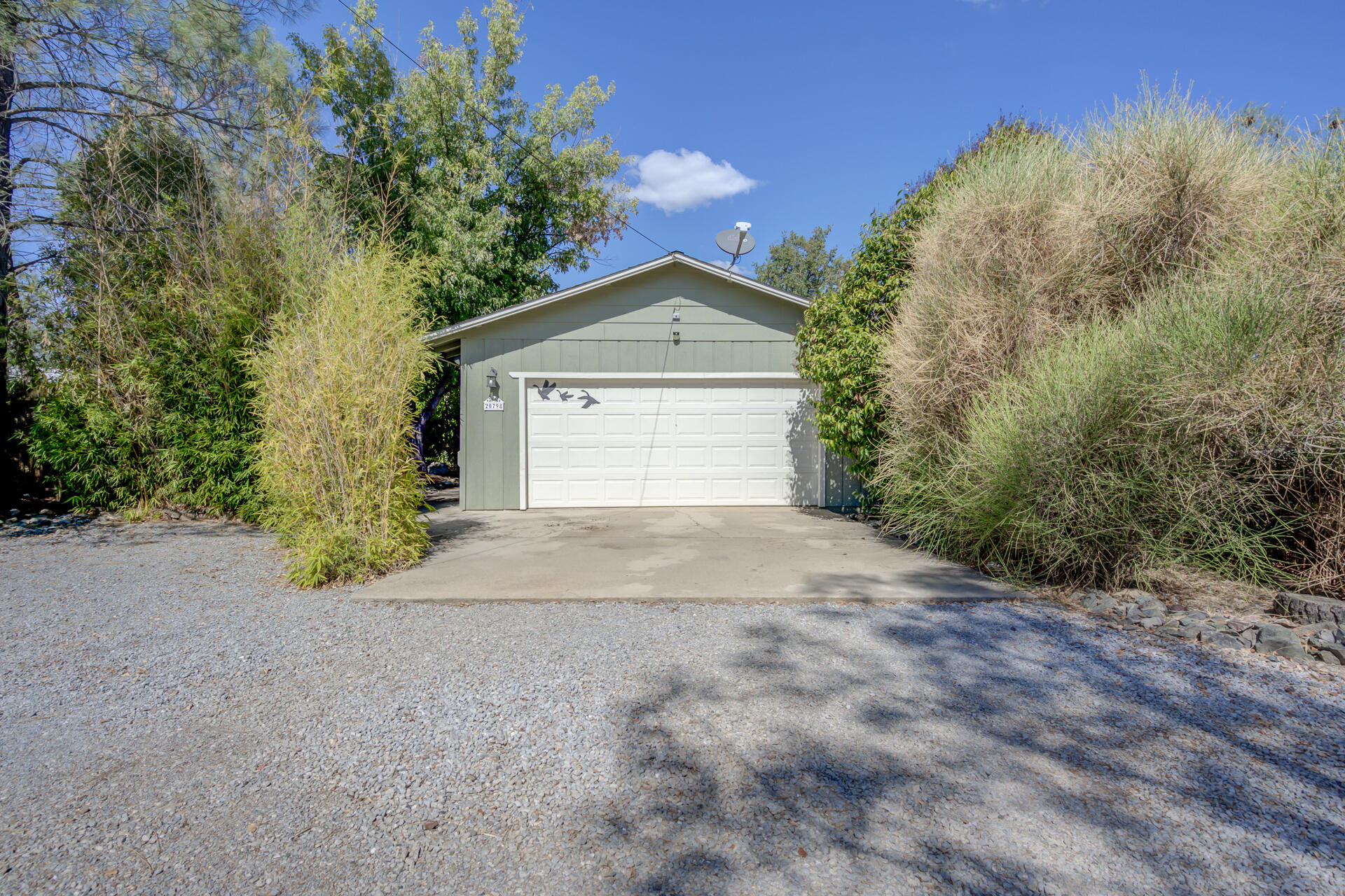 20798 Teachs Trail Redding, CA 96003 - Photo 30 of 46 20798TeachsTrl-48