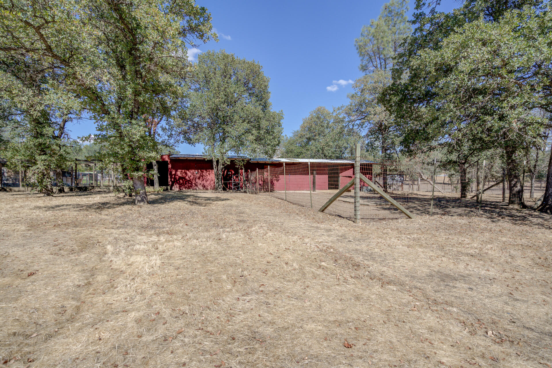 20798 Teachs Trail Redding, CA 96003 - Photo 34 of 46 20798TeachsTrl-50