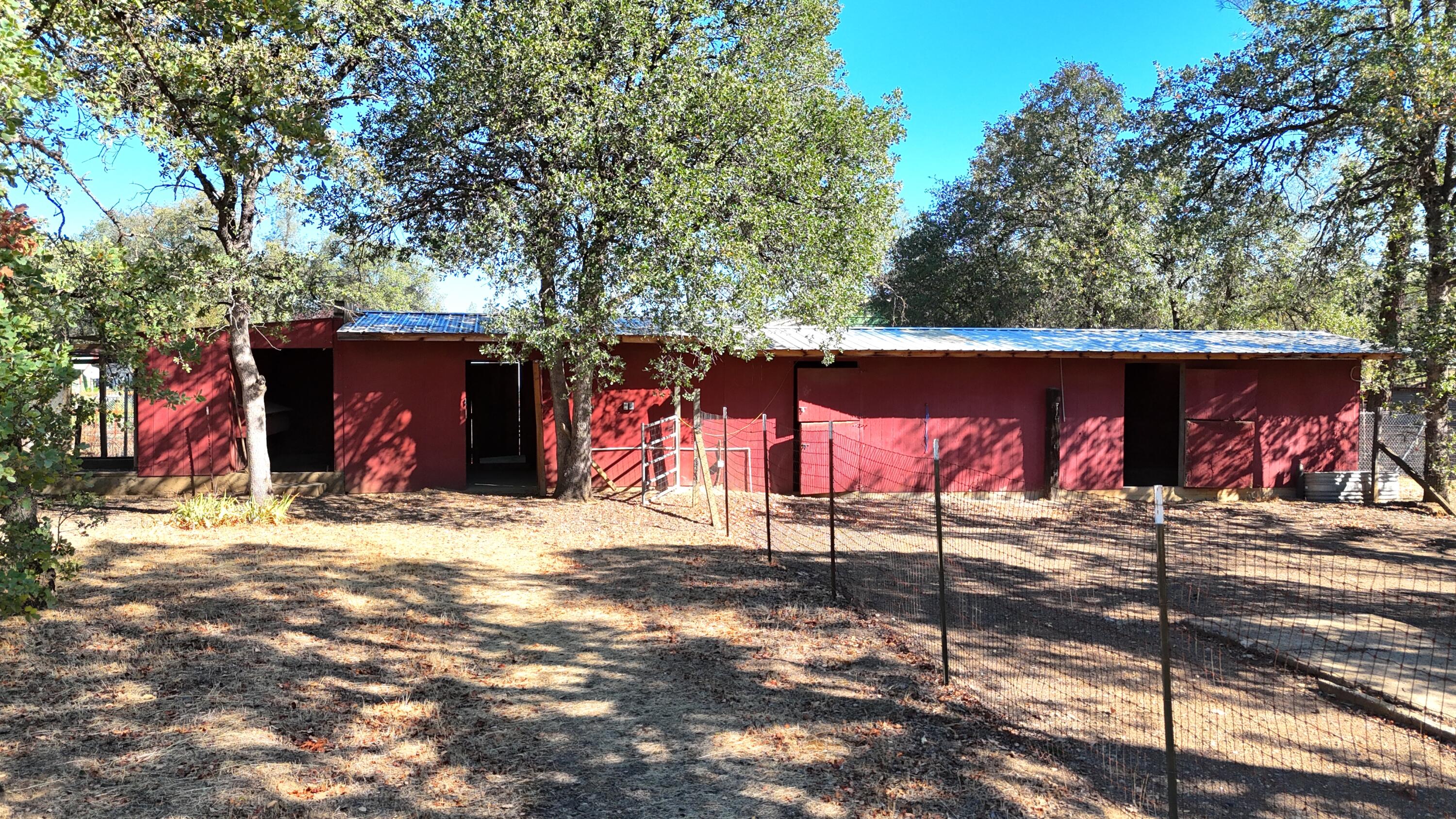 20798 Teachs Trail Redding, CA 96003 - Photo 38 of 46 DJI_20240919104041_0590_D