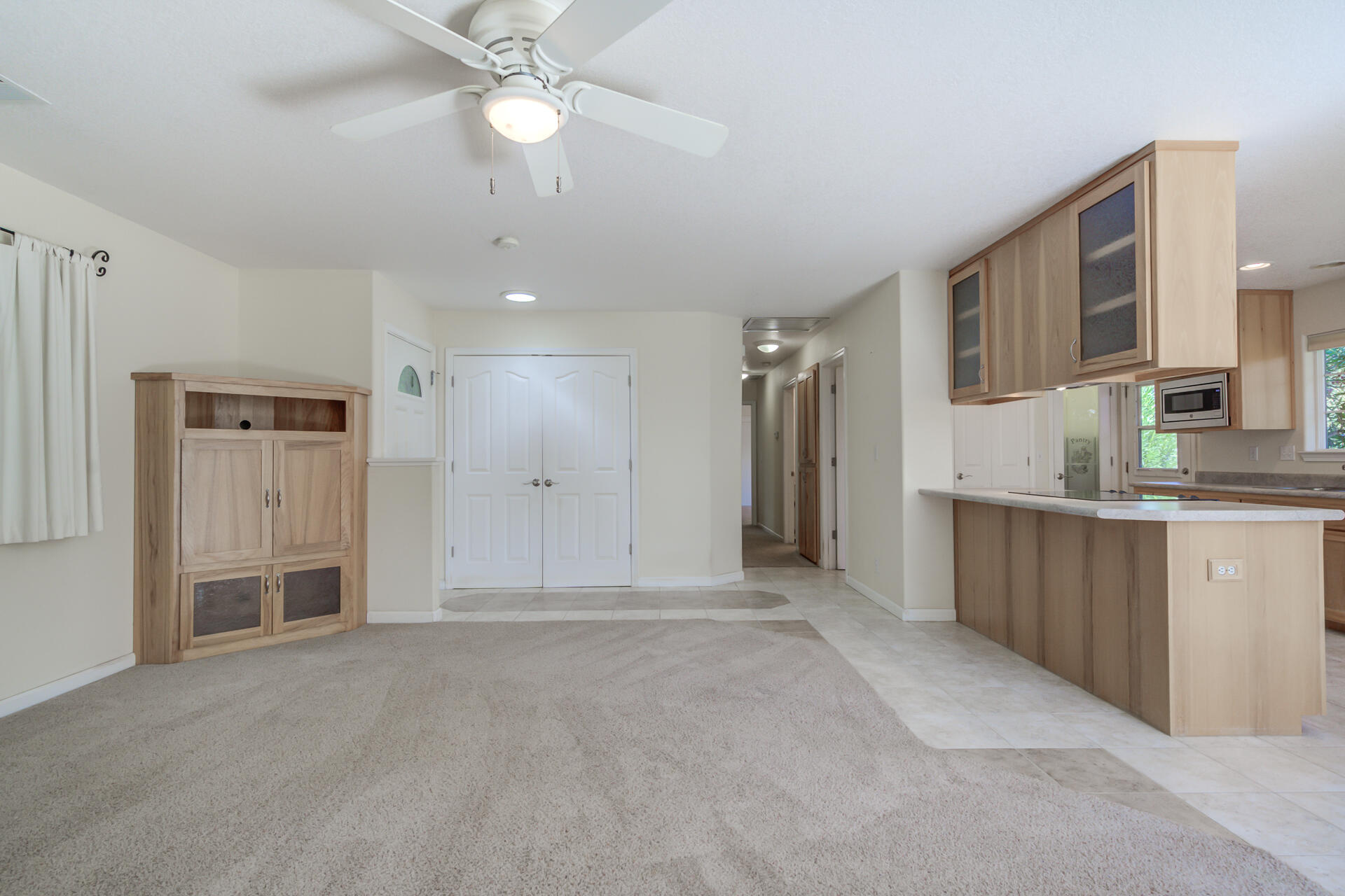 20798 Teachs Trail Redding, CA 96003 - Photo 6 of 46 20798TeachsTrl-6