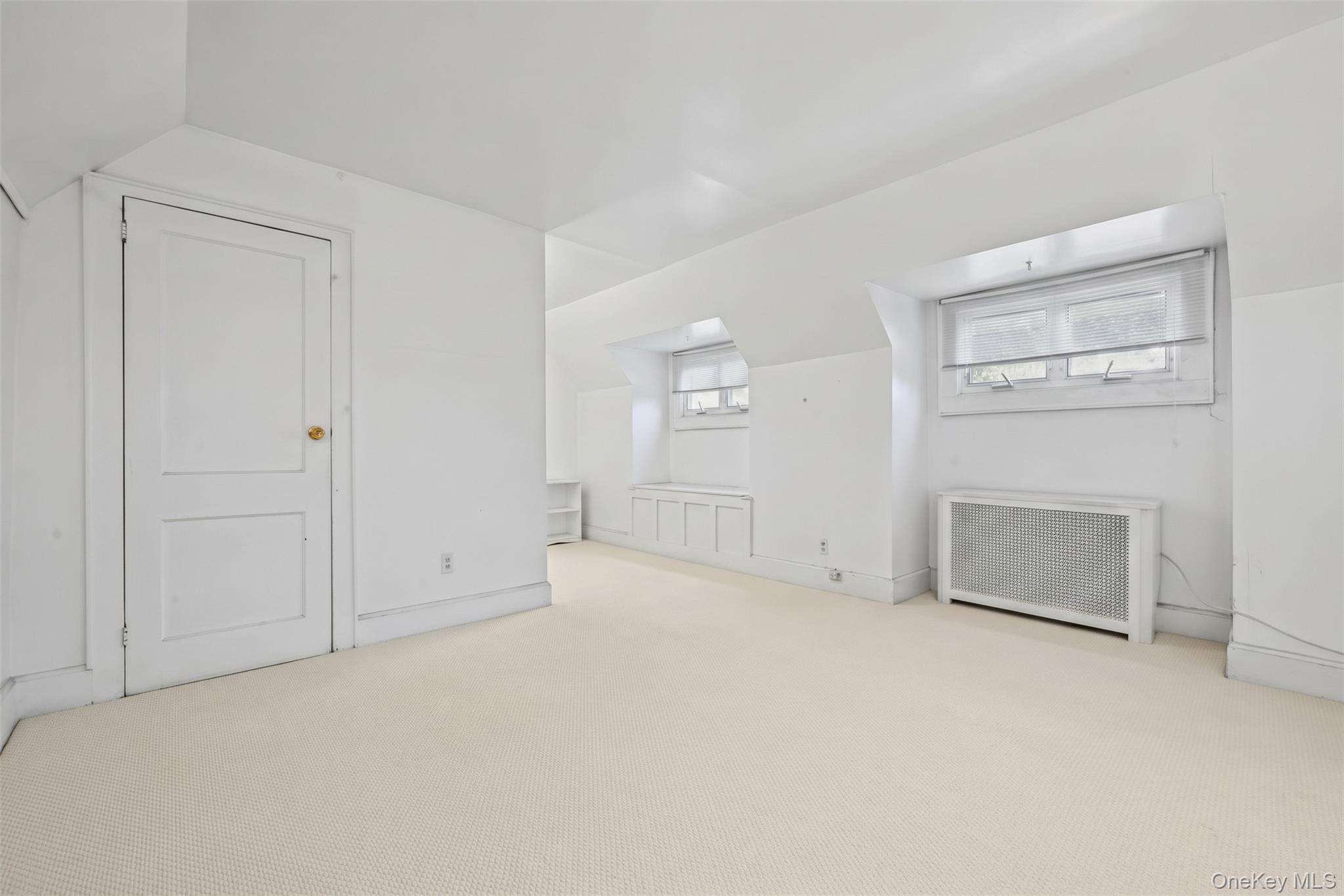 1956 Old Mill Road Merrick, NY 11566 - Photo 19 of 28 Gallery Image 19