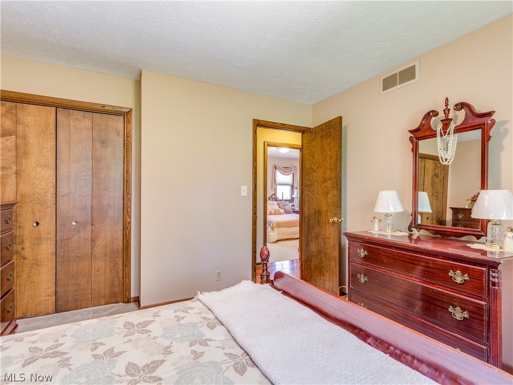 1418 Belle Meade Drive Akron, OH 44321 - Photo 18 of 35