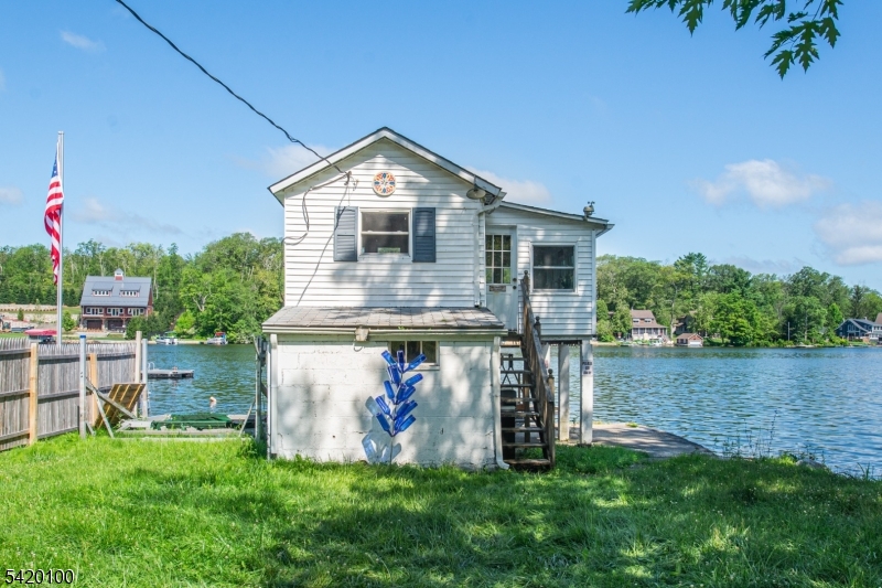 30 East Shore Culver Road Branchville, NJ 07826 - Photo 4 of 17