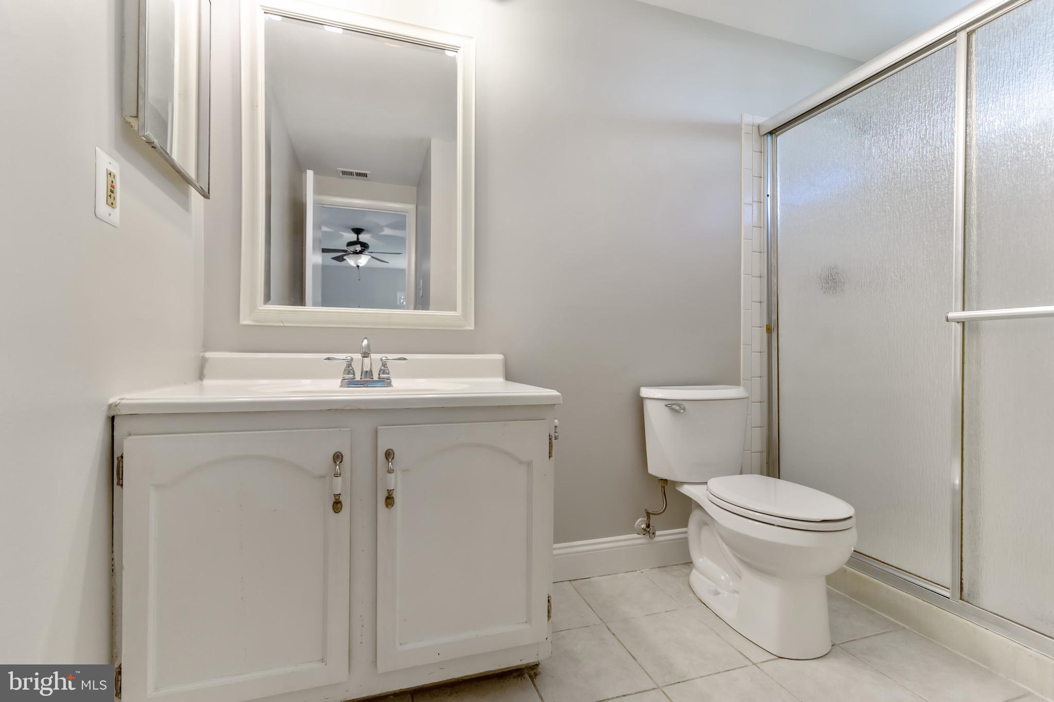 9104 Tulip Grove Road Gaithersburg, MD 20879 - Photo 17 of 27 Master Bath