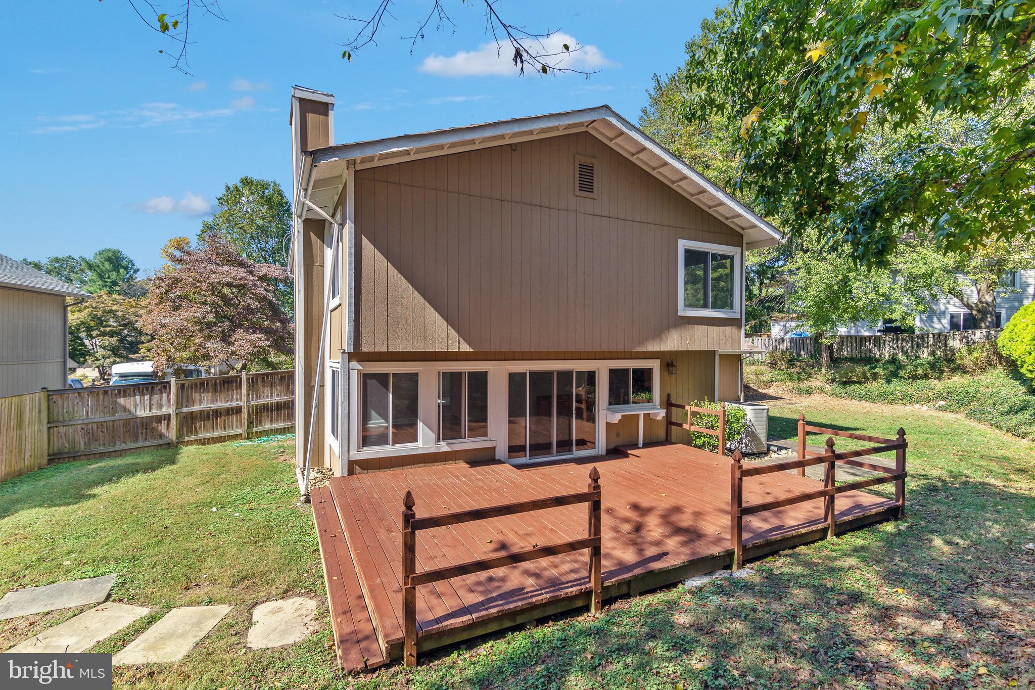 9104 Tulip Grove Road Gaithersburg, MD 20879 - Photo 23 of 27 Back Deck