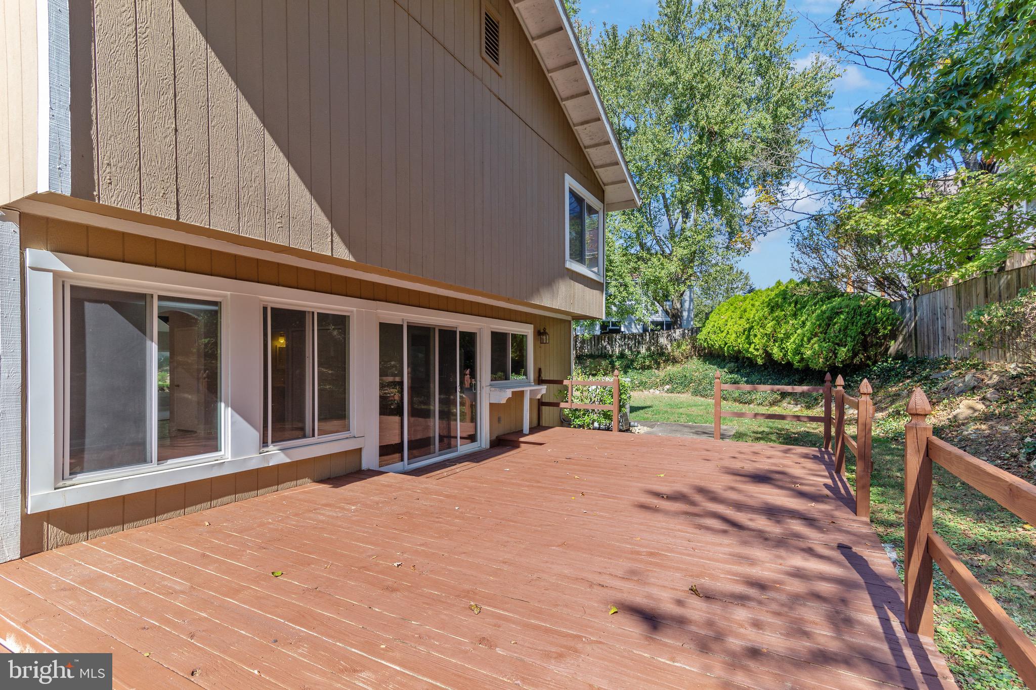 9104 Tulip Grove Road Gaithersburg, MD 20879 - Photo 24 of 27 Back Deck